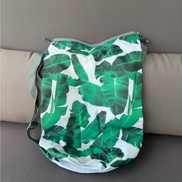 Green Leaf Print Waterproof Roll Bag - Picture 1 of 7